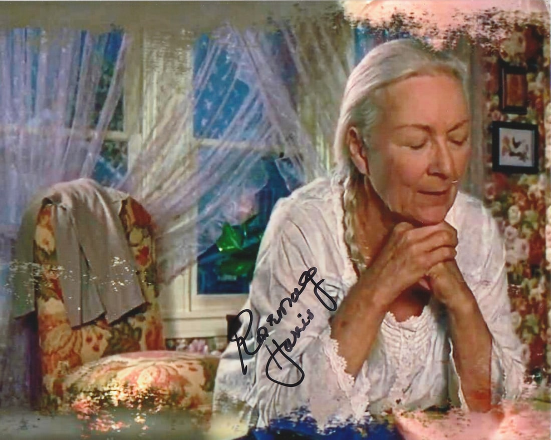 Rosemary Harris SPIDER-MAN In Person Signed Photo: Photo size is 8x10. Rosemary Harris in person signed photo from the movie SPIDER-MAN. Rosemary Harris as the character May Parker