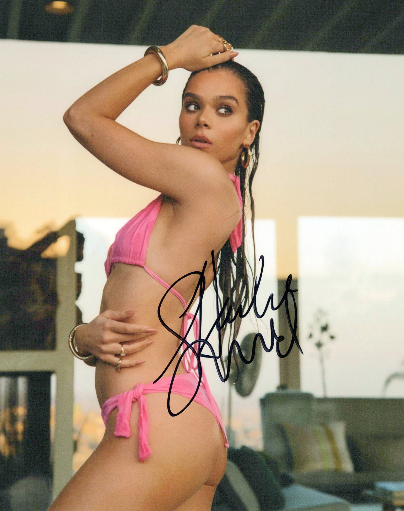 Hailee Steinfeld PITCH PERFECT / BIKINI In Person Signed Photo