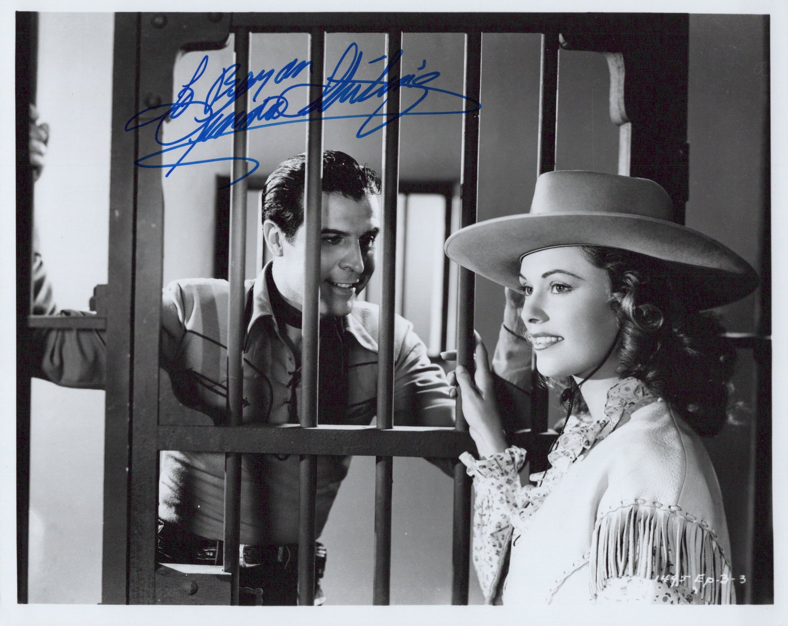 Linda Stirling (1921-1997) ZORRO'S BLACK WHIP Signed Photo: Photo size is 8x10. Linda Stirling (1921-1997) signed photo from the movie ZORRO'S BLACK WHIP. Linda Stirling as the character Barbara Meredith