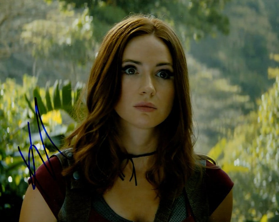 Karen Gillan JUMANJI NEXT LEVEL In Person Signed Photo: Photo size is 8x10. Karen Gillan in person signed autographed photo from the movie JUMANJI THE NEXT LEVEL. Karen Gillan as the character Ruby