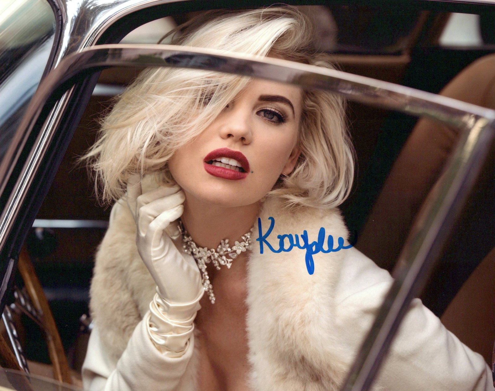 Kayla Collins PLAYBOY PMOTM In Person Signed Photo: Photo size is 8x10. PRIVATE SIGNING. Sexy in person signed photo from a private signing. Playboy Playmate Miss August 2008