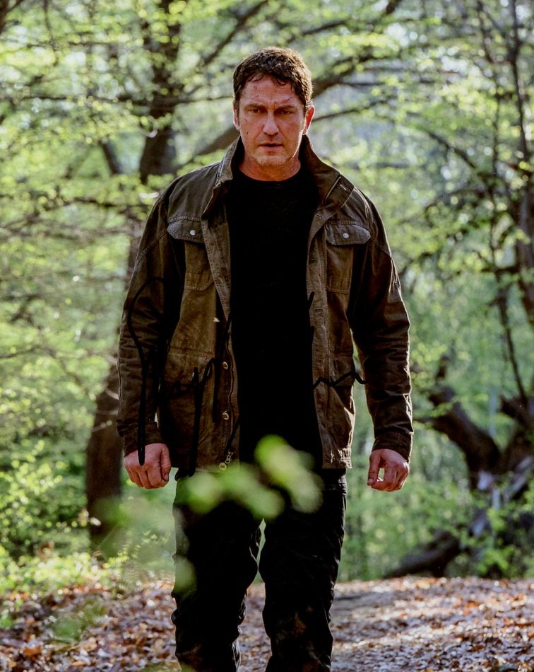Gerard Butler GAMER In Person Signed Photo: Photo size is 8x10. Gerard Butler in person signed autographed photo from the movie GAMER. Gerard Butler as the character Kable.