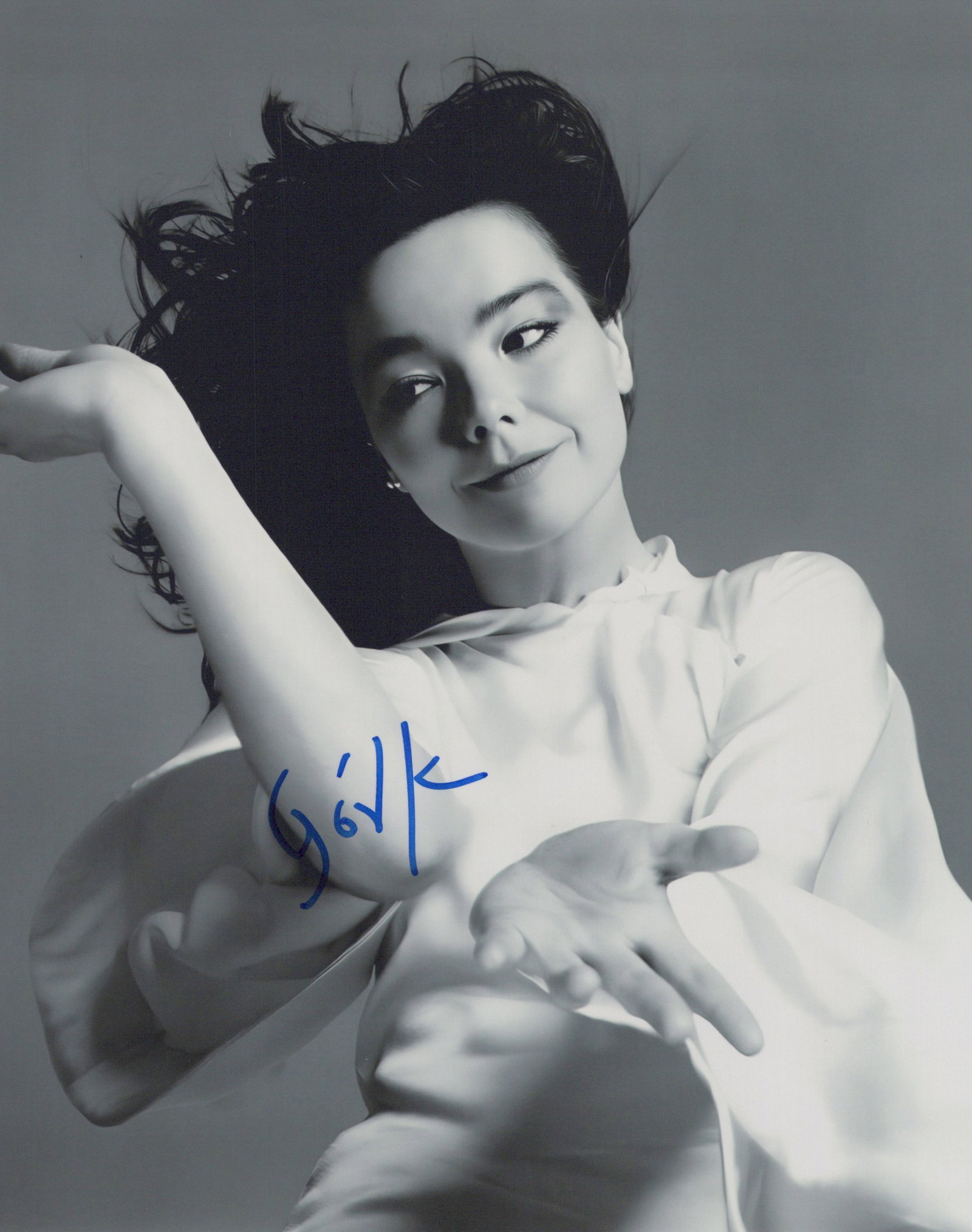 Bjork ICELANDIC SINGER In Person Signed Photo: Photo size is 8x10. Bjork in person signed photo. Bj?rk Gu?mundsd?ttir is an Icelandic singer, songwriter, composer, producer, and actress known for her avant-garde, experimental, and electronic music