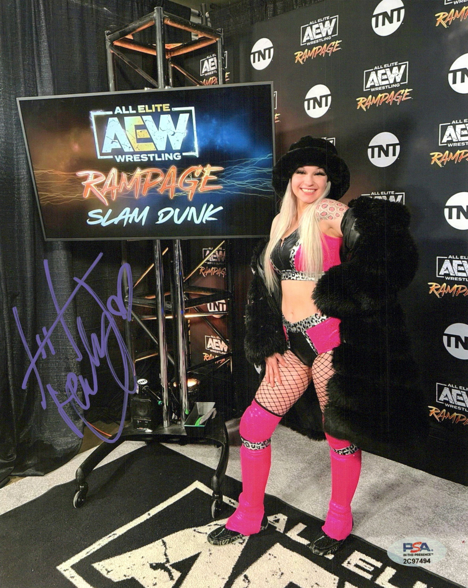 HollyHood Haley J WWE In Person Signed Photo (1 of 1)