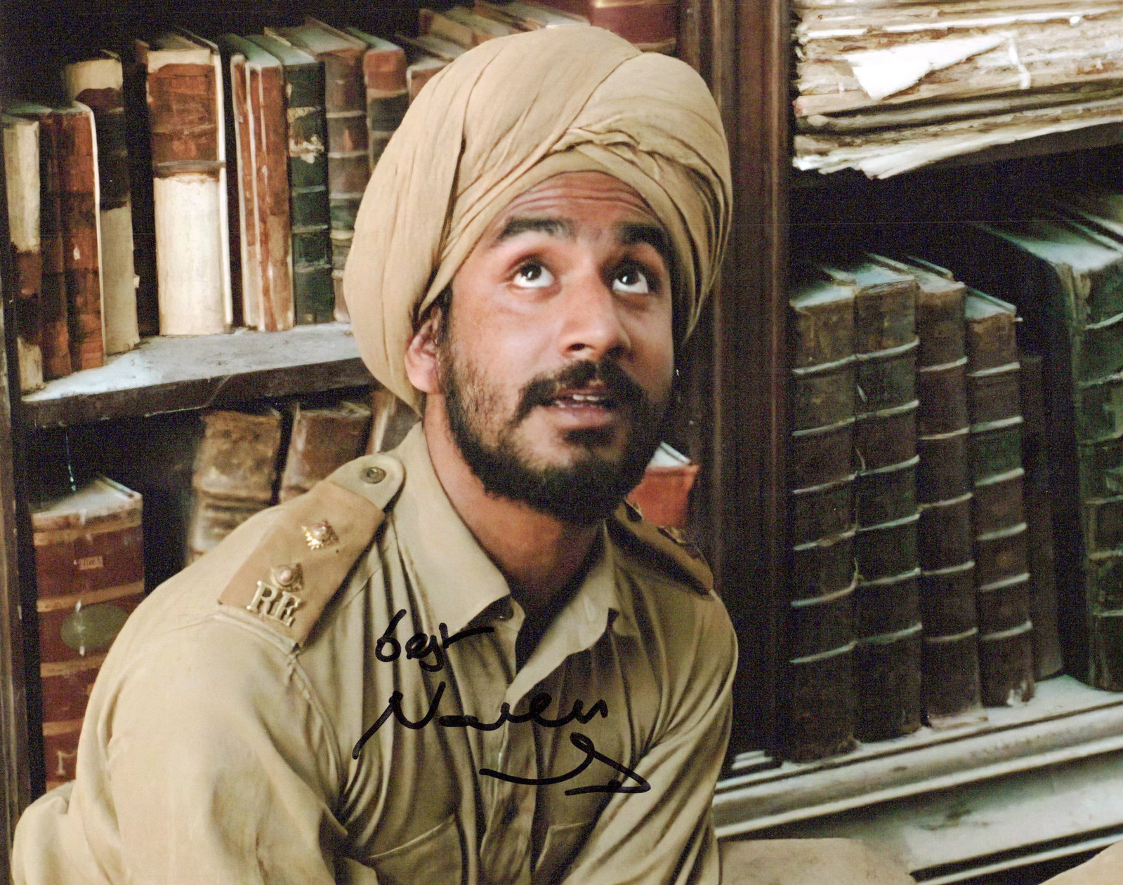 Naveen Andrews THE ENGLISH PATIENT In Person Signed Photo: Photo size is 8x10. Naveen Andrews in person signed photo from the movie THE ENGLISH PATIENT. Naveen Andrews as the character Kip.
