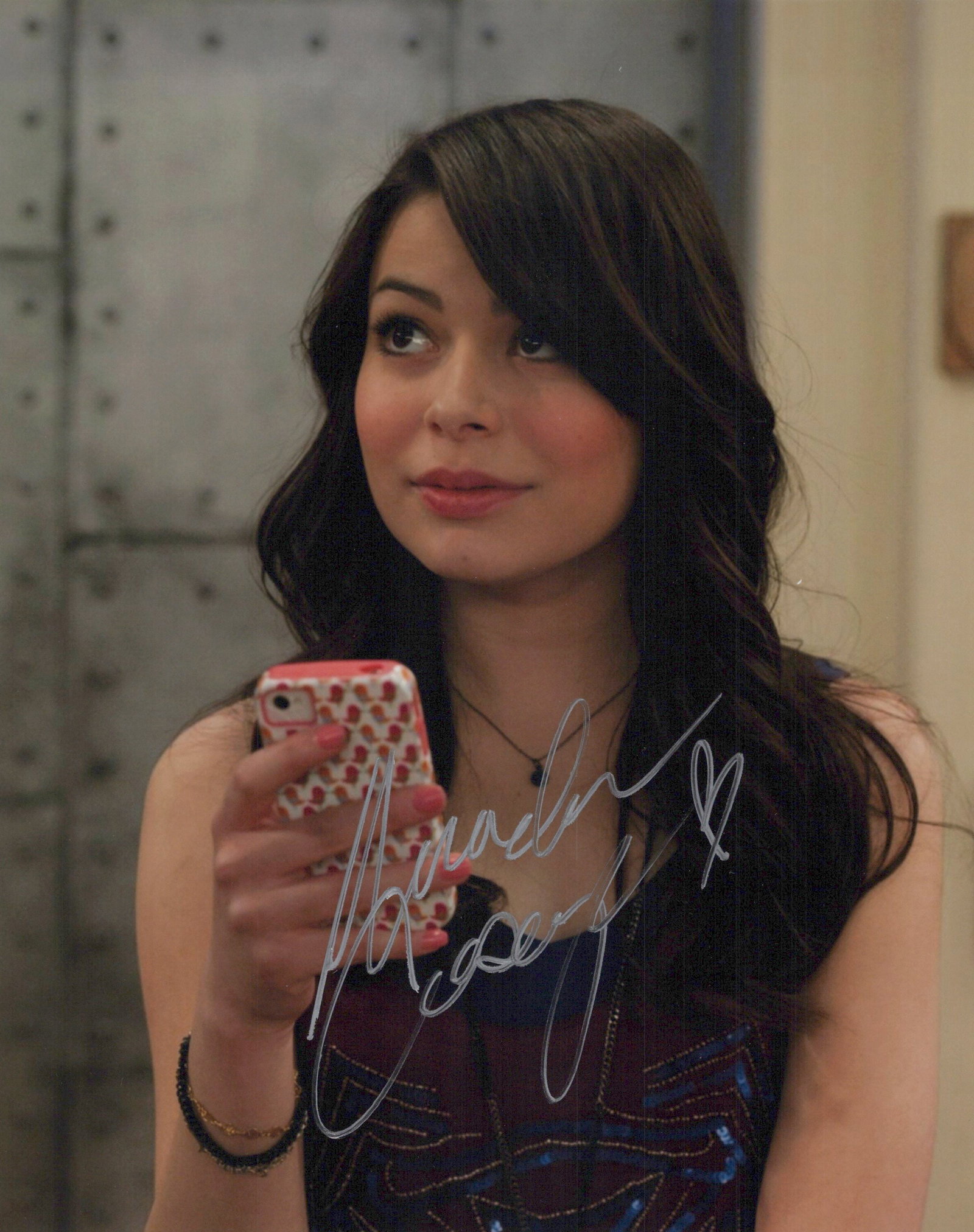 Miranda Cosgrove ICARLY In Person Signed Photo (1 of 1)