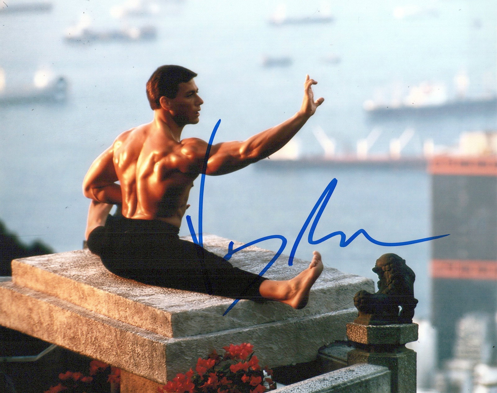 Jean-Claude Van Damme BLOODSPORT In Person Signed Photo: Photo size is 8x10. Jean-Claude Van Damme in person signed photo from the movie BLOODSPORT. Jean-Claude Van Damme as the character Frank Duxs