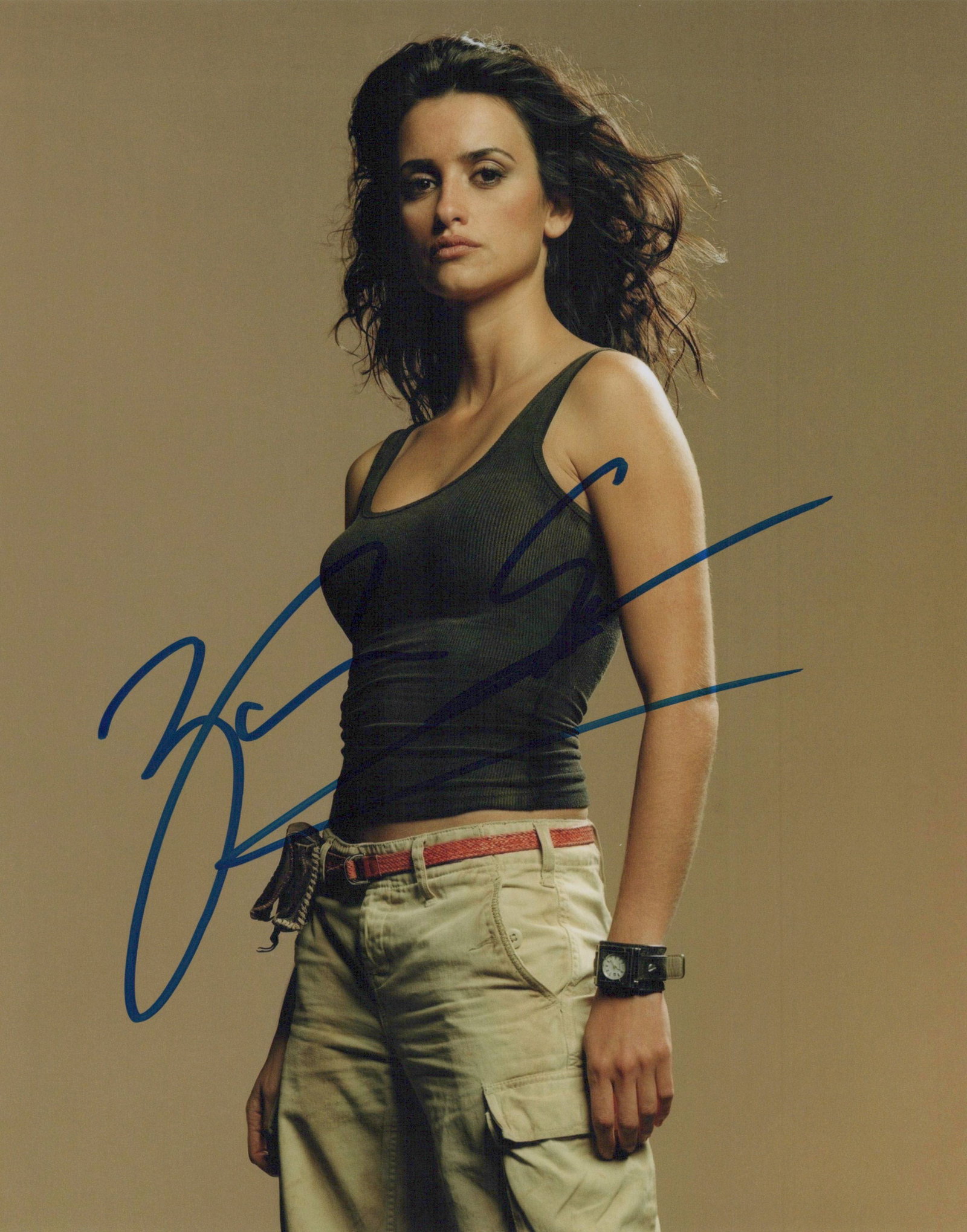 Penelope Cruz / PIRATES / VANILLA SKY In Person Sign Photo: Photo size is 8x10. Penelope Cruz sexy in person sign photo. Penelope Cruz has done such movies as PIRATES OF THE CARIBBEAN, VANILLA SKY, and ZOOLANDER 2.