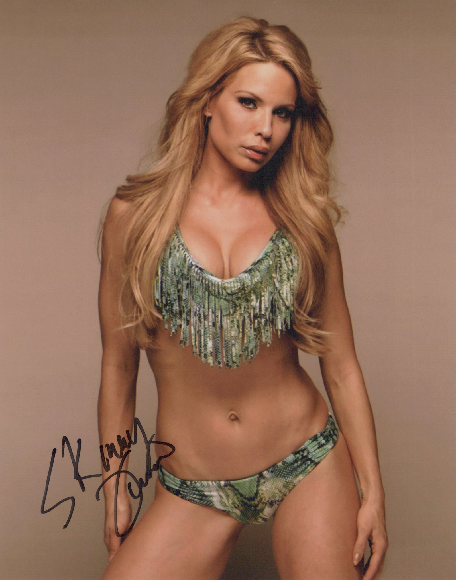 Jenae Alt MODEL In Person Signed Photo: Photo size is 8x10. Jenae Alt in person signed photo. Jenae Alt also known as Jane Altschwager or Jenae Altshwager, is an actress and producer. She is known for her roles in "Shero" (2016), "Click" (2