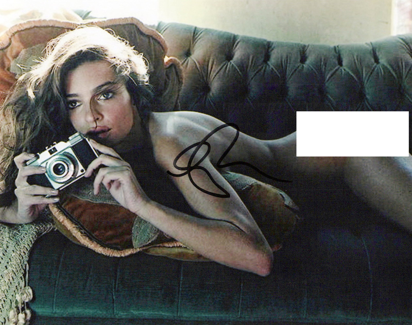 Emily Ratajkowski SPORTS ILLUSTRATED In Person Signed: Photo size is 8x10. Emily Ratajkowski in person signed autographed photo. Besides modeling, Emily Ratajkowski has appeared in such movies as WE ARE YOUR FRIENDS, GONE GIRL, and LOVE ADVENT.