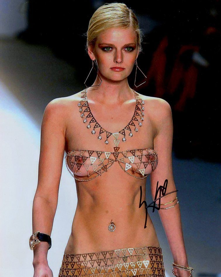 Lydia Hurst MODEL In Person Signed Photo: Photo size is 8x10. Lydia Hurst in person signed photo. Lydia Hurst is an American fashion model, actress, socialite, and lifestyle blogger. She is a great-granddaughter of newspaper publisher and pol