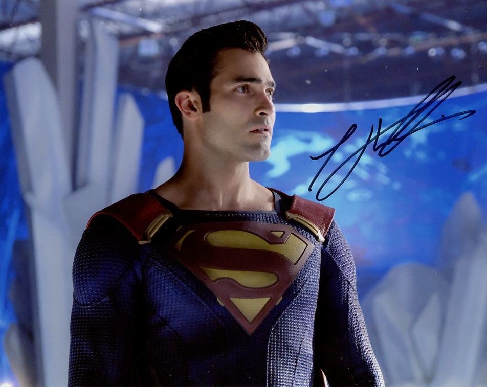 Tyler Hoechlin SUPERMAN AND LOIS In Person Signed Photo: Photo size is 8x10. PRIVATE SIGNING RI COMIC CON. Tyler Hoechlin in person signed autographed photo from the TV series SUPERMAN AND LOIS. Tyler Hoechlin as the character Clark Kent / Superman.