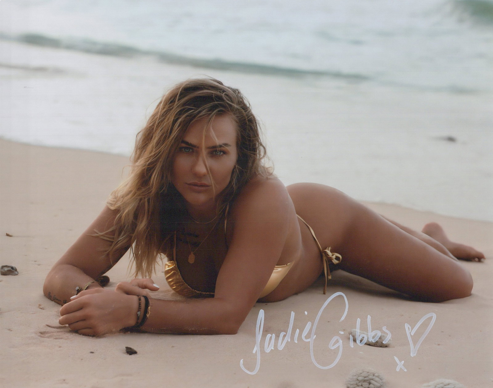 Sadie Gibbs ALL ELITE WRESTLING In Person Signed Photo: Photo size is 8x10. PRIVATE SIGNING. Sadie Gibbs in person signed photo. Sadie Gibbs is an English professional wrestler and gymnast. She is best known for her appearances in All Elite Wrestling, Worl