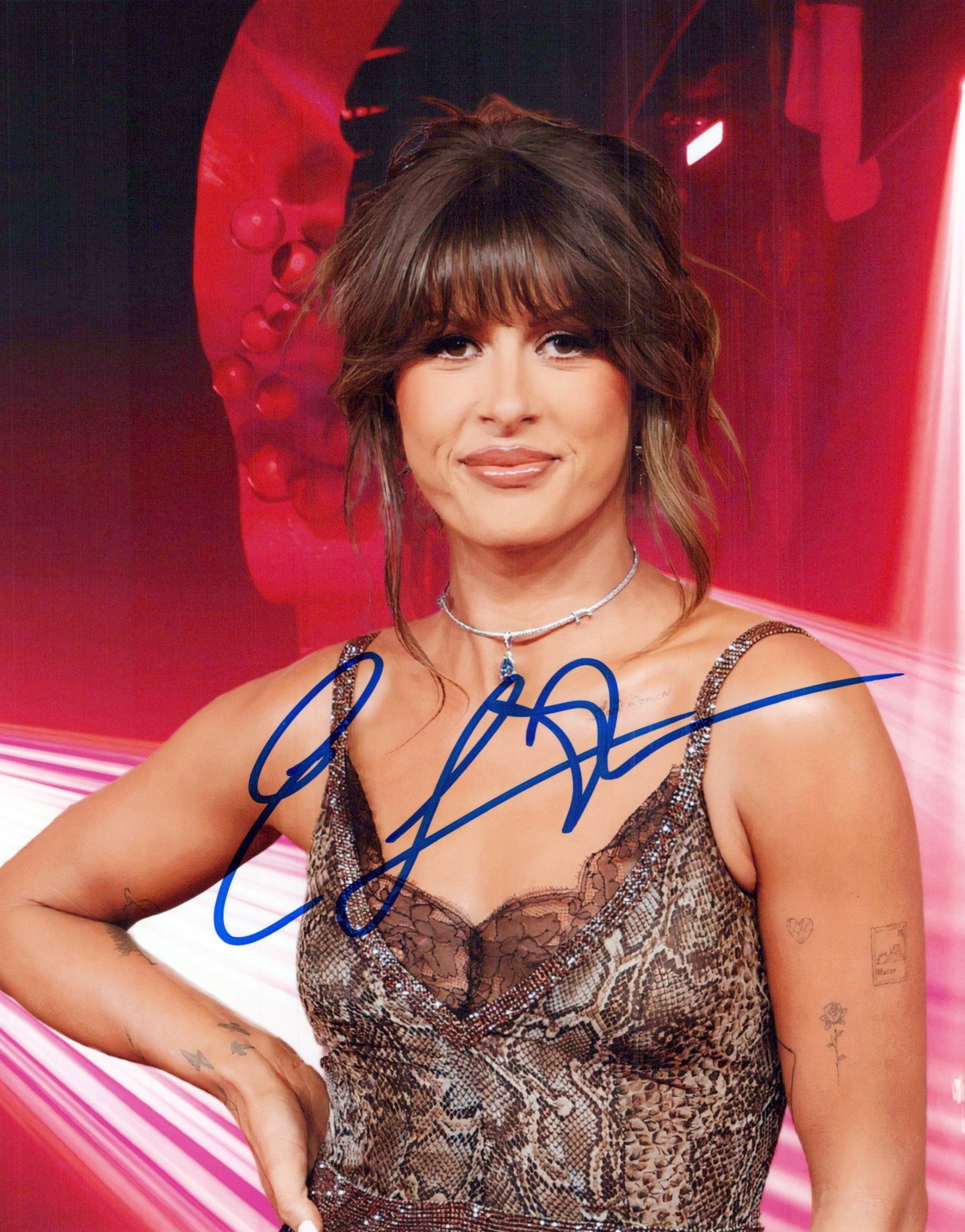 Ella Langley COUNTRY SINGER In Person Signed Photo: Photo size is 8x10. Ella Langley in person signed photo. Elizabeth Camille Langley is an American country music singer-songwriter from Alabama. She is signed to Sony Music Nashville and Columbia Recor