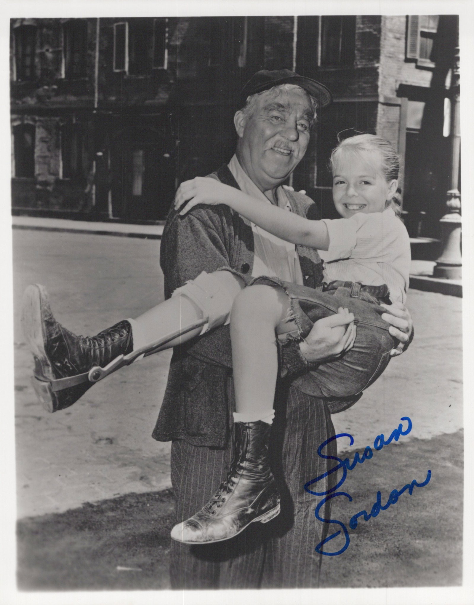 Susan Gordon THE TWILIGHT ZONE In Person Signed Photo: Photo size is 8x10. Susan Gordon in person signed photo from the TV series THE TWILIGHT ZONE. Susan Gordon as the character Jenny. this episode was titled "The Fugitive"