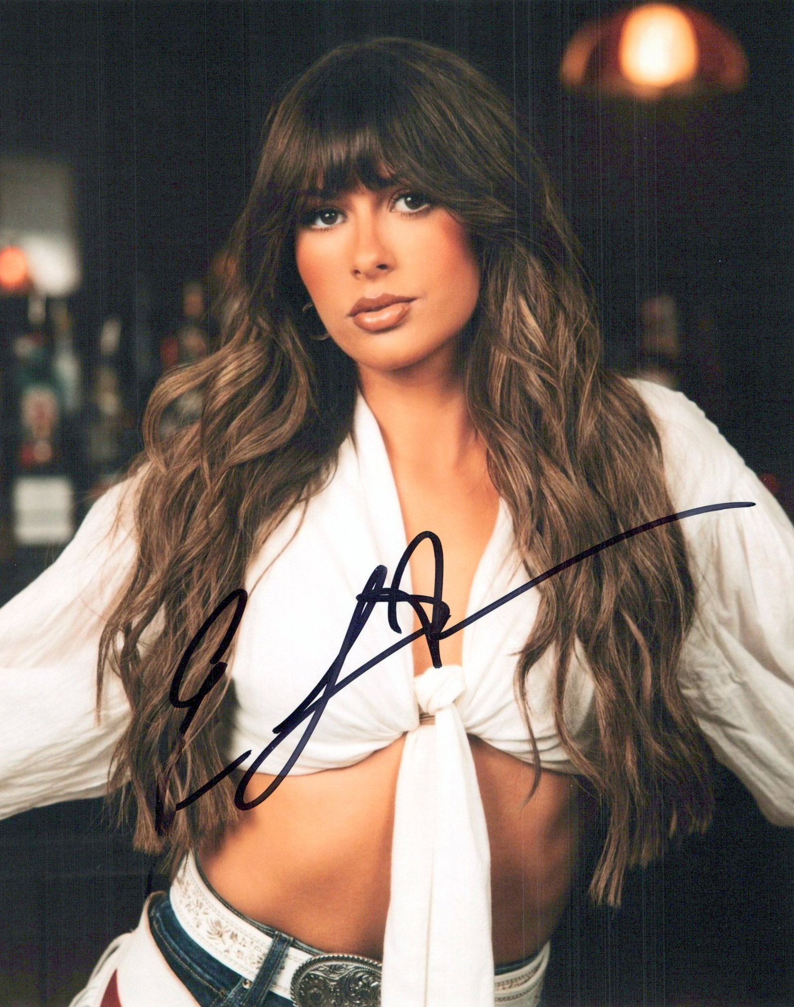 Ella Langley COUNTRY SInGER In Person Signed Photo: Photo size is 8x10. Ella Langley in person signed photo. Ella Langley is an American country music singer-songwriter from Alabama. She is signed to Sony Music Nashville and Columbia Records. Her debut