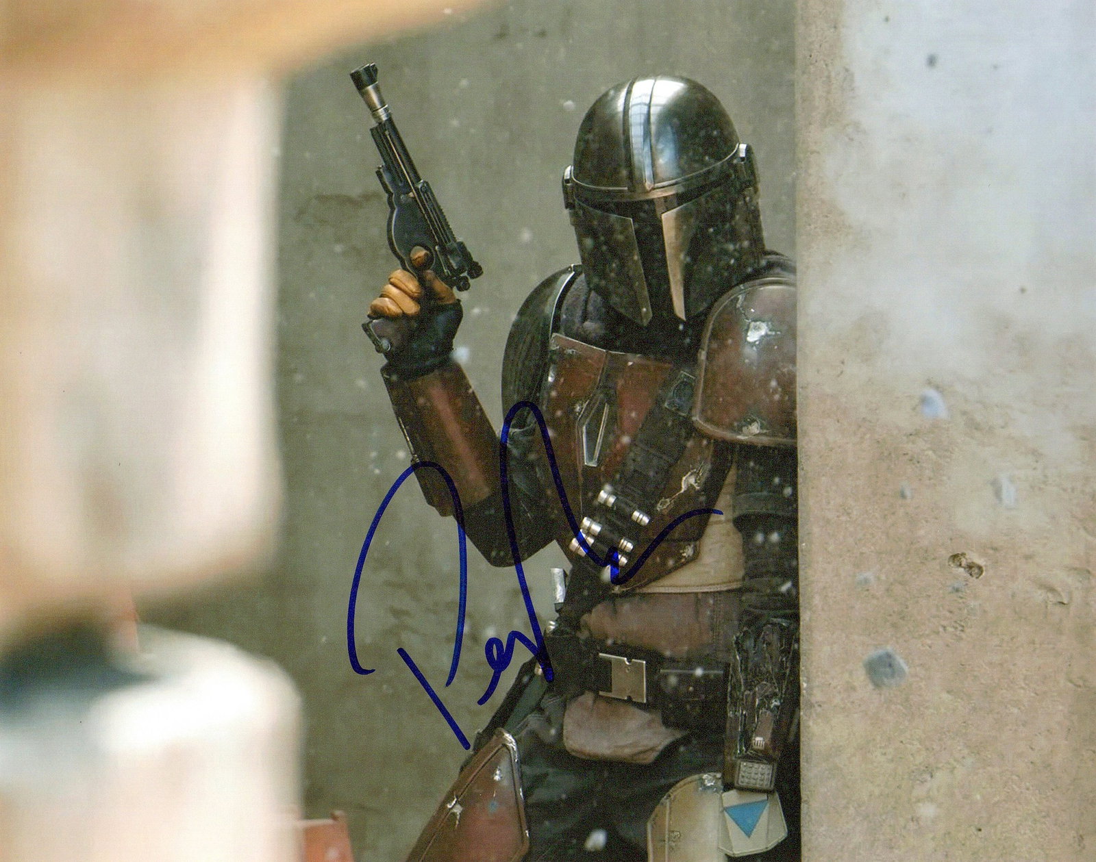 Pedro Pascal THE MANDALORIAN In Person Signed Photo: Photo size is 8x10. Pedro Pascal in person signed autographed photo from the TV series THE MANDALORIAN.