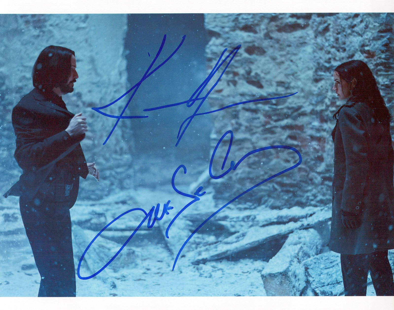Keanu Reeves / Ana de Armas BALLERINA In Person Signed Photo: Photo size is 8x10. Keanu Reeves / Ana de Armas in person signed photo from the movie BALLERINA. Keanu Reeves as the character John Wick. Ana de Armas as the character Eve,