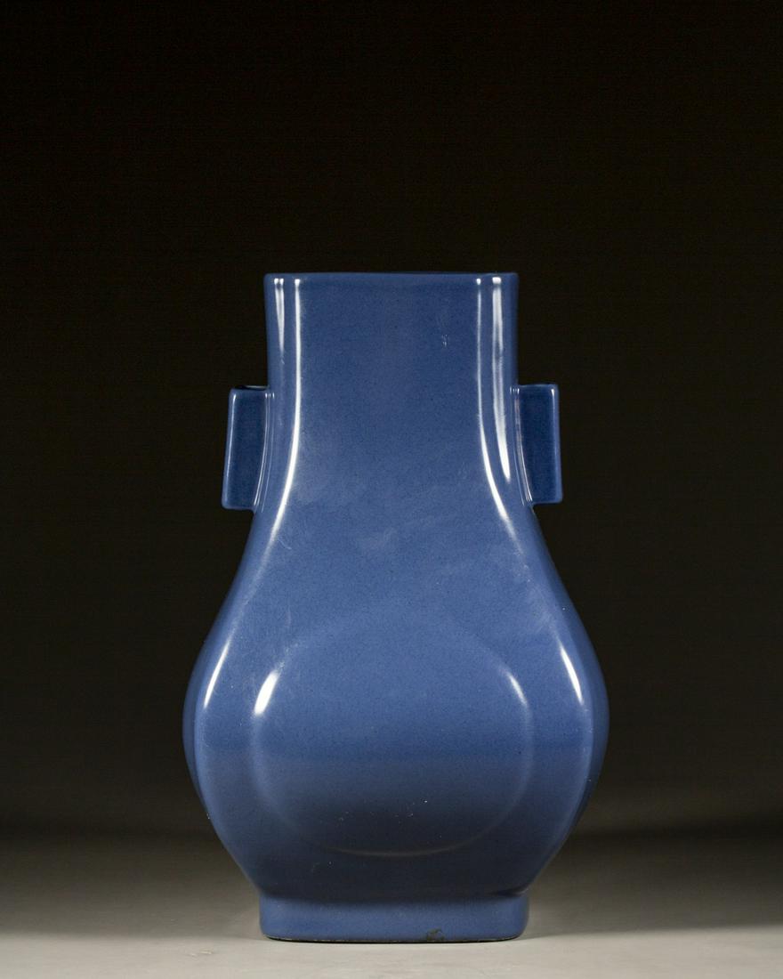 A CHINESE BLUE GLAZED VASE, QING DYNASTY (1 of 6)