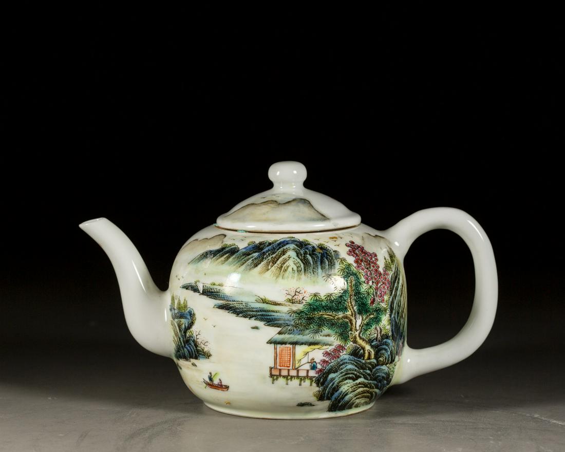 A CHINESE FAMILLE ROSE LANDSCAPE TEA POT, QING DYNASTY (1 of 10)