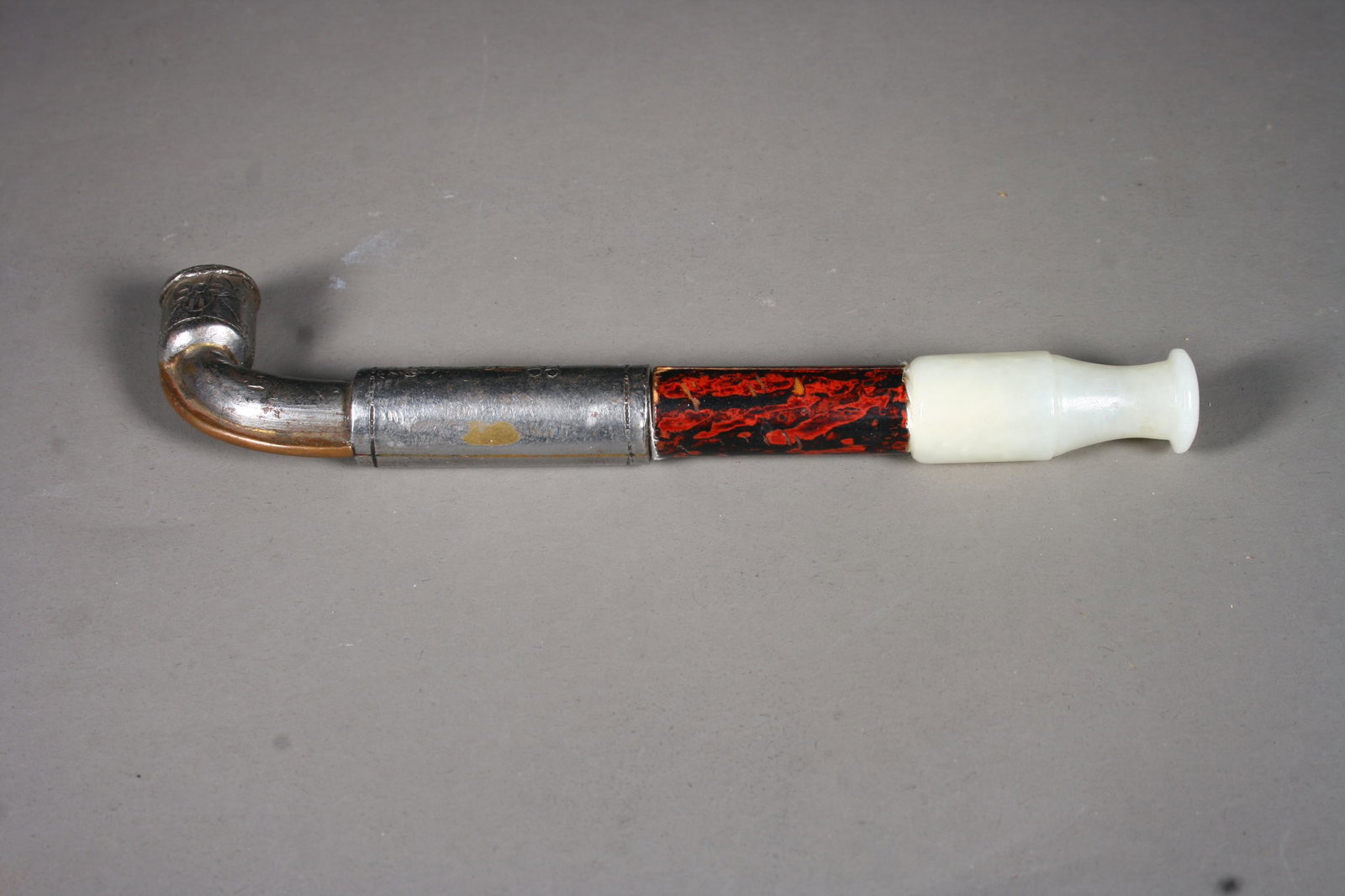 A CHINESE CIGARETTE HOLDER,QING DYNASY (1 of 6)