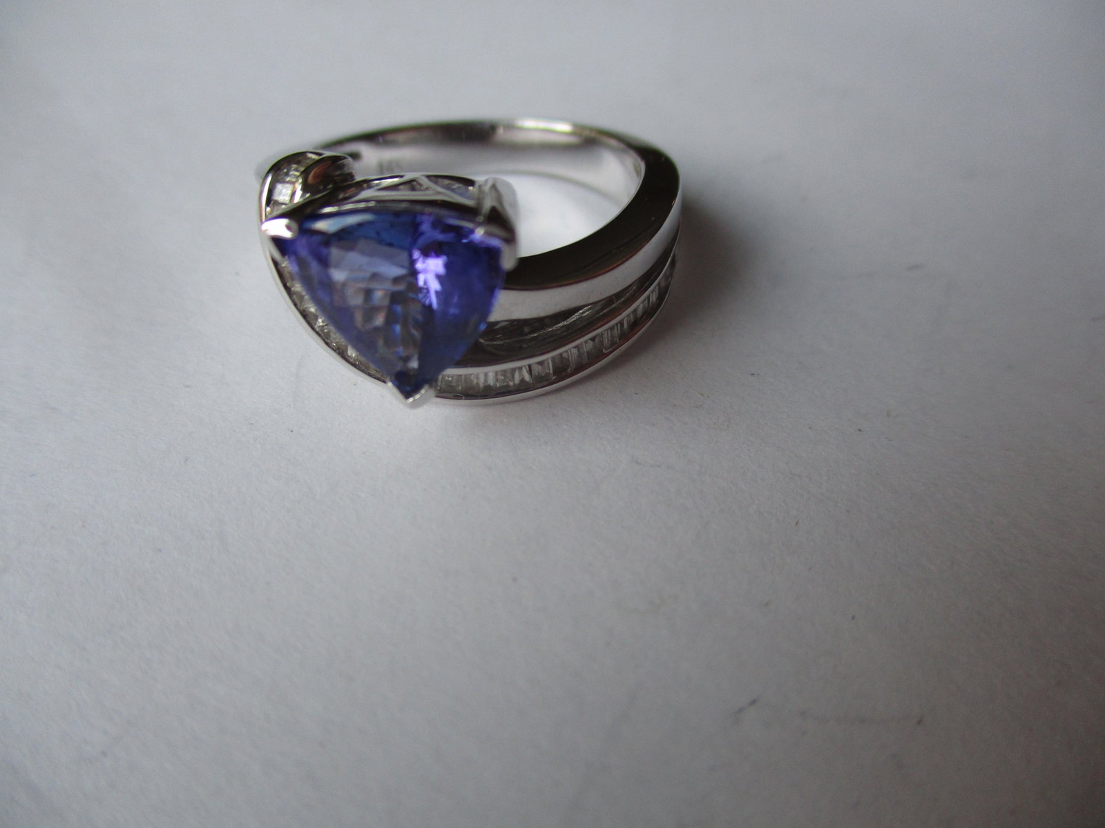 Tanzanite and Baguette Diamond Ring - 14K White Gold: Size 7 - 7 Grams