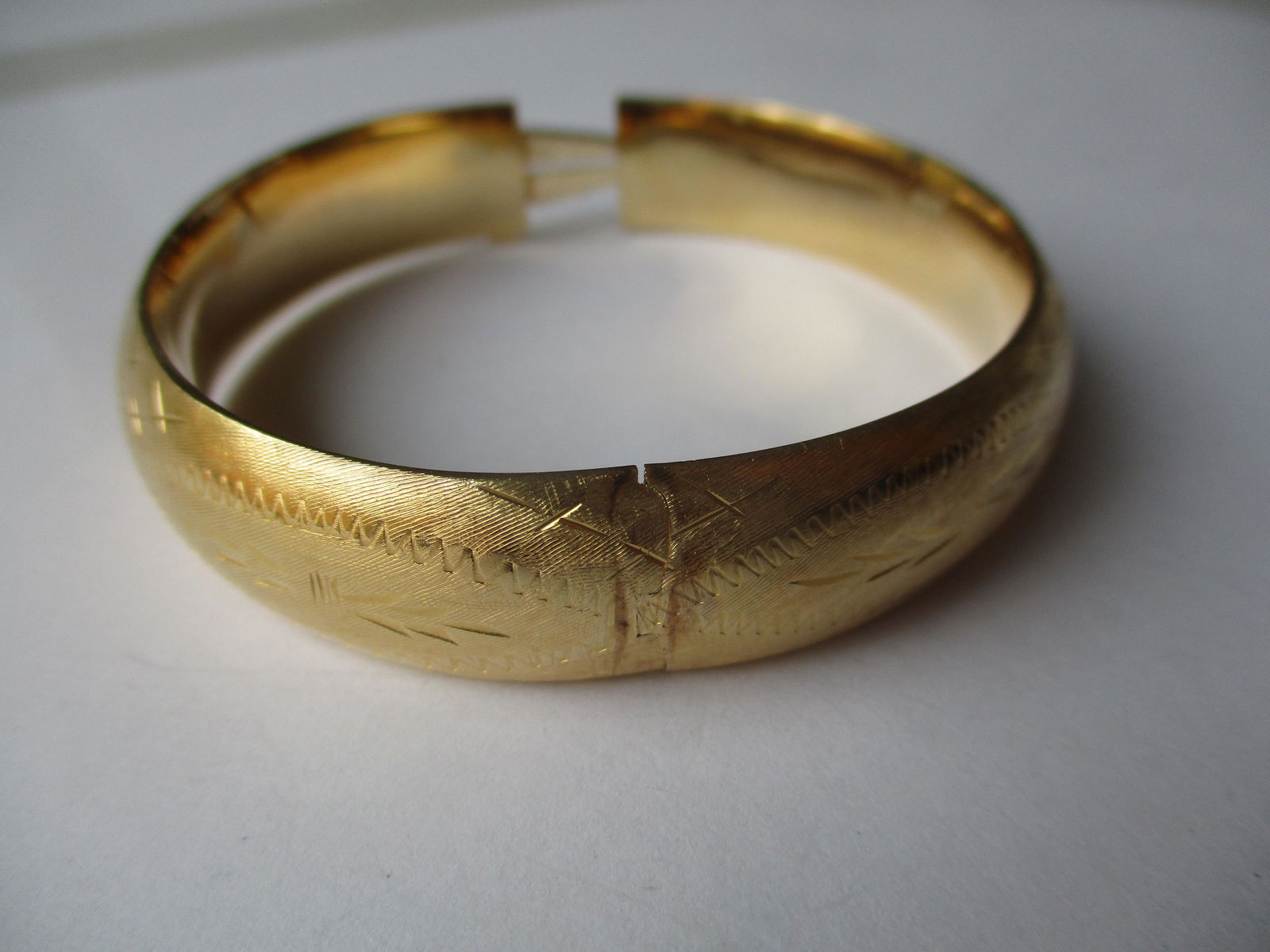 14K Cuff Bracelet with Clasp (1 of 5)
