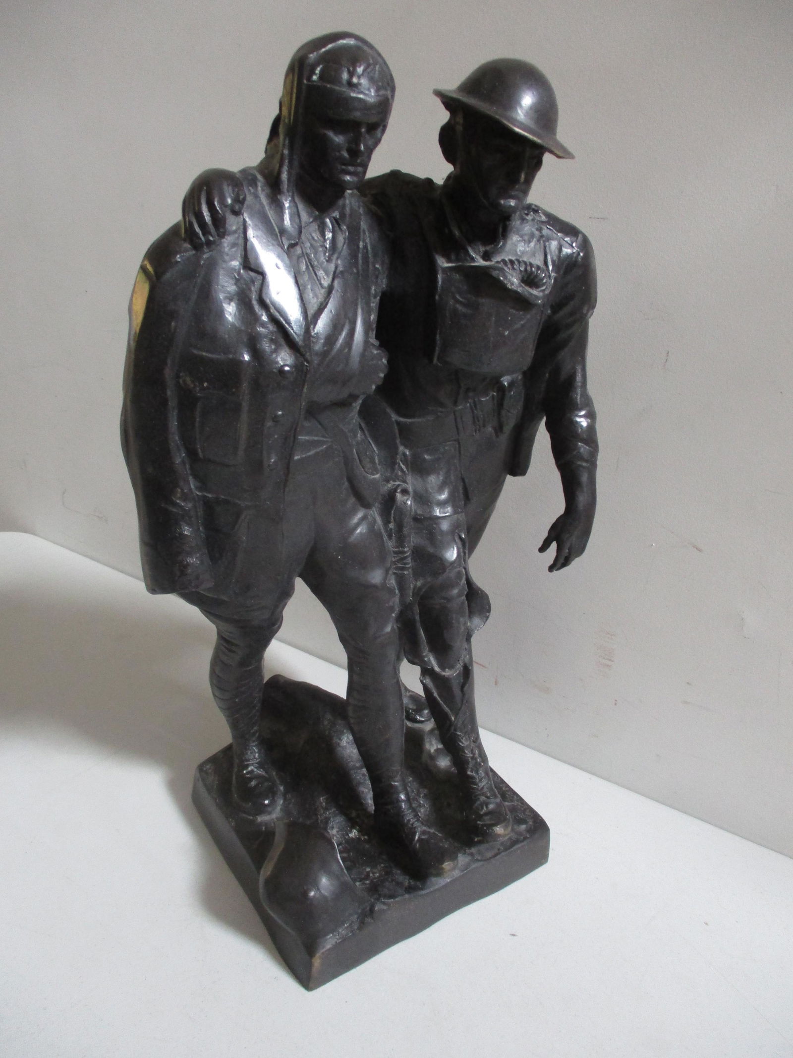 World War I Soldiers Darkened Bronze Statue Signed (1 of 10)