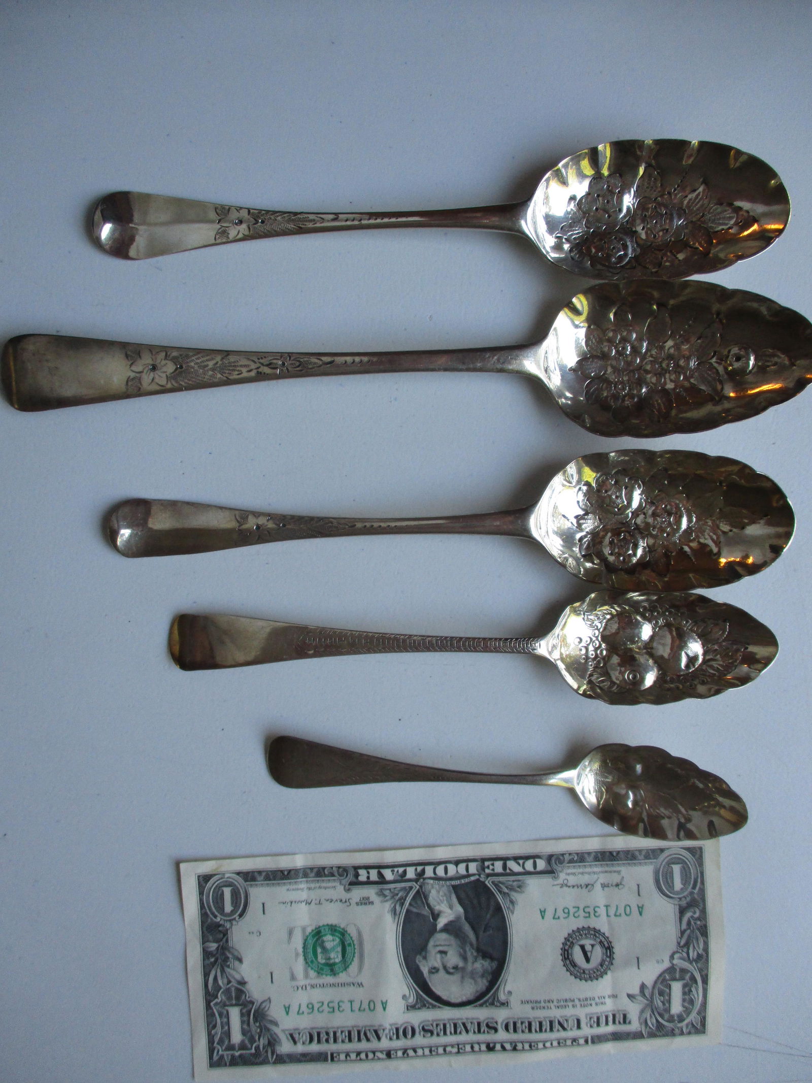 5 English Silver Berry Spoons (1 of 12)