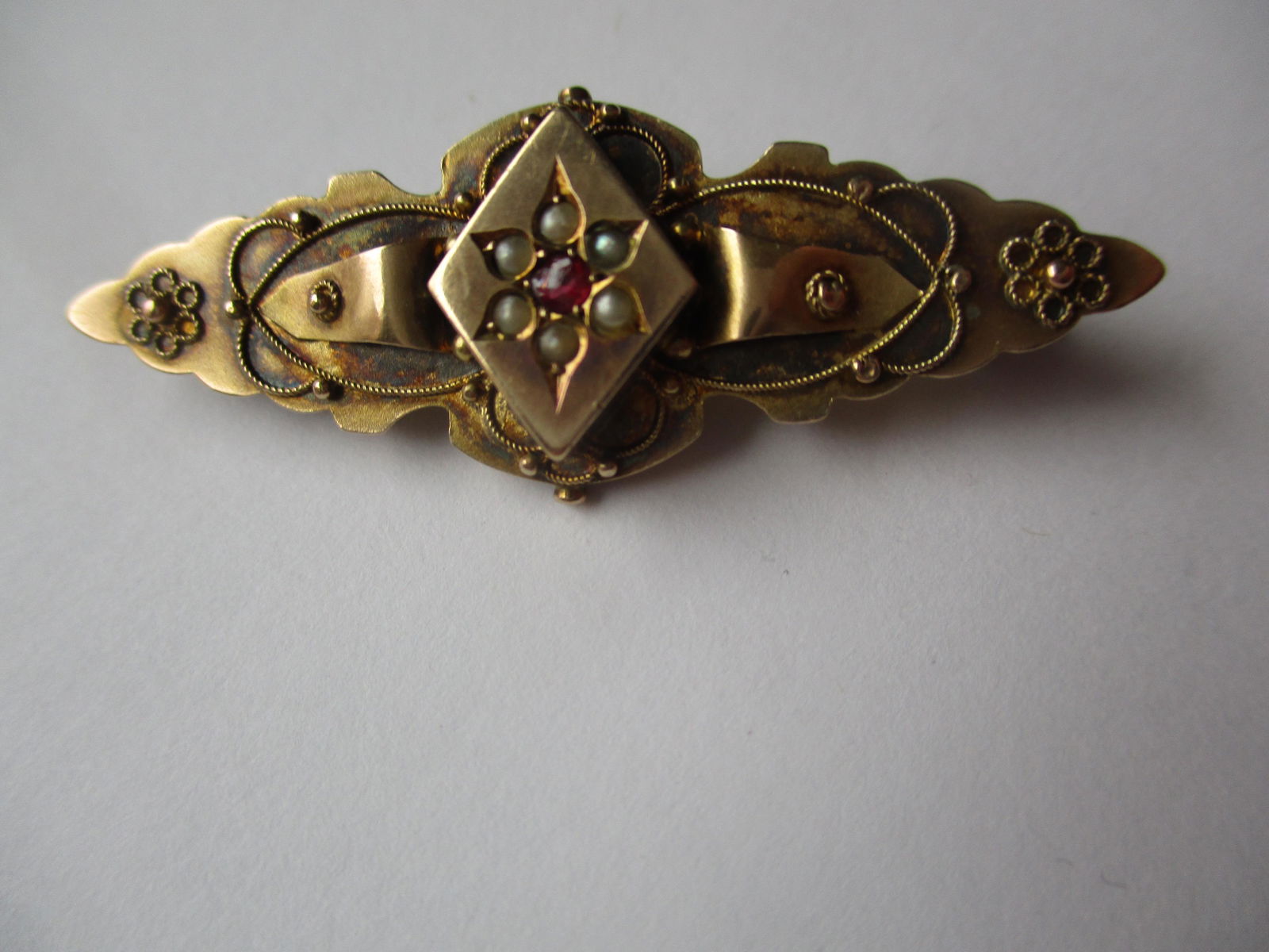 9K Stamped 375 Victorian Estate Pin with Seed Pearls & (1 of 9)
