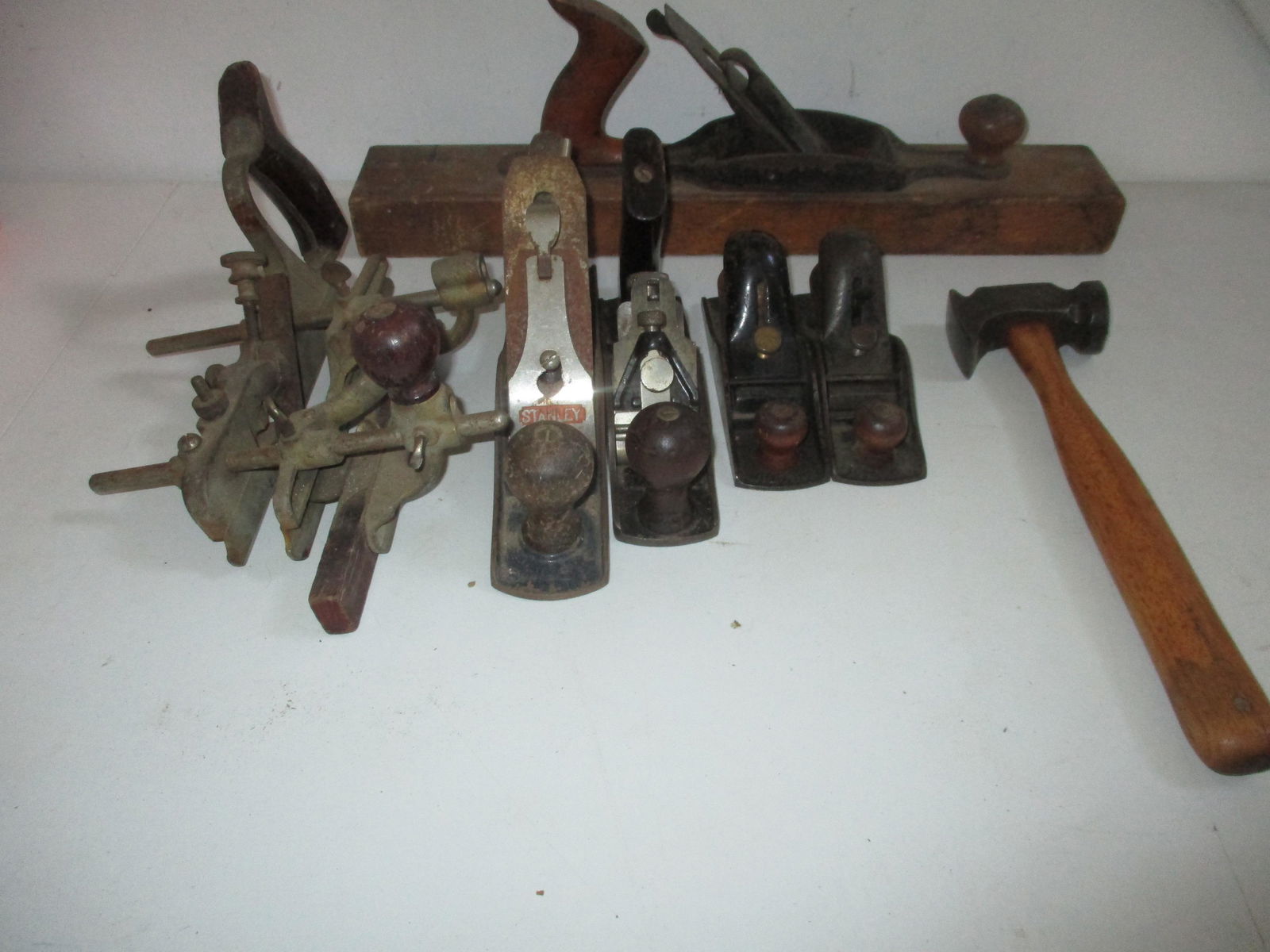 Stanley Bailey 5 1/4" Plane, Shelton Sargent, and Misc. (1 of 6)