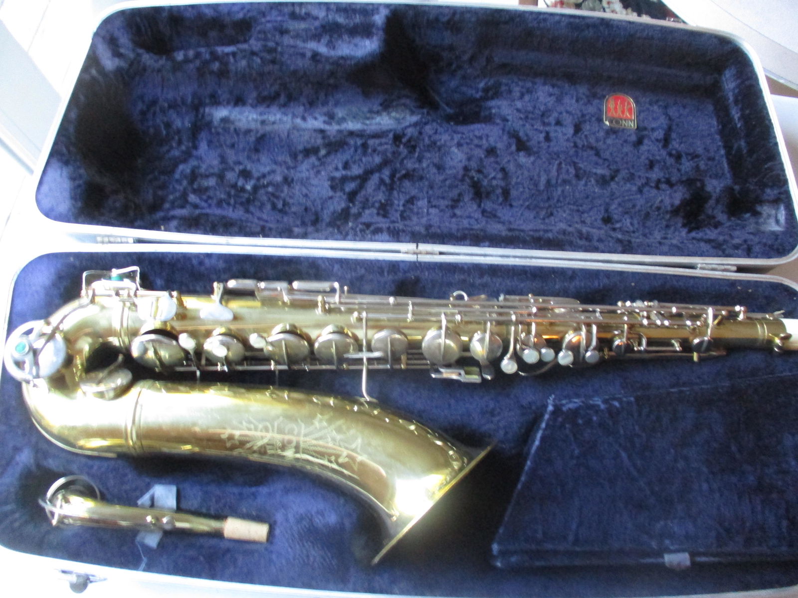 Conn Brass Saxophone with Case (1 of 10)
