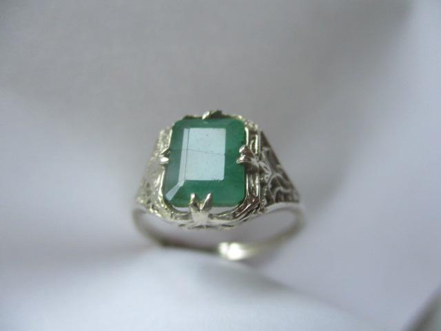 14K White Gold Emerald Ring - Size 6 3/4 (1 of 4)