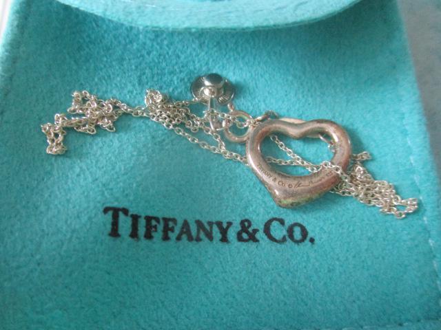 Tiffany & Co. Elsa Peretti Sterling Small Open Heart (1 of 4)