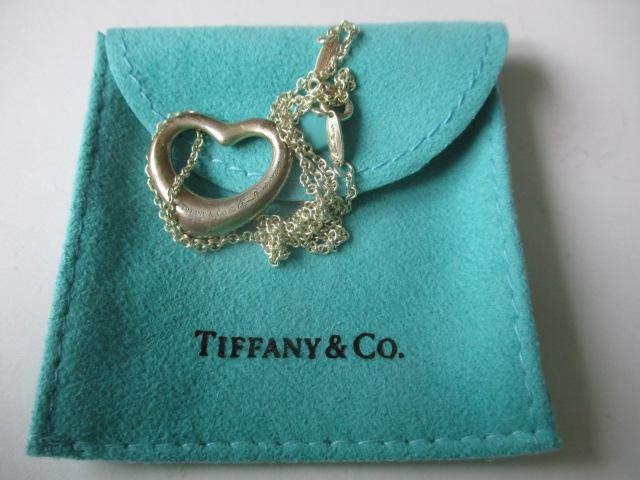 Tiffany & Co. Elsa Peretti Sterling Medium Heart: 16" Chain - Marked Elsa Peretti 925 Spain Tiffany & Co. Heart 7/8" x 5/- See Photos for Condition"