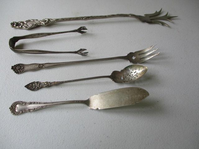 Sterling Lettuce Fork, Serving and Other Pieces: Lettuce Fork - 11 1/4", Slotted Spoon, Sugar Tongs, Serving Knife & Other Serving Fork 5.6 Troy Ounces - See Photos for Condition