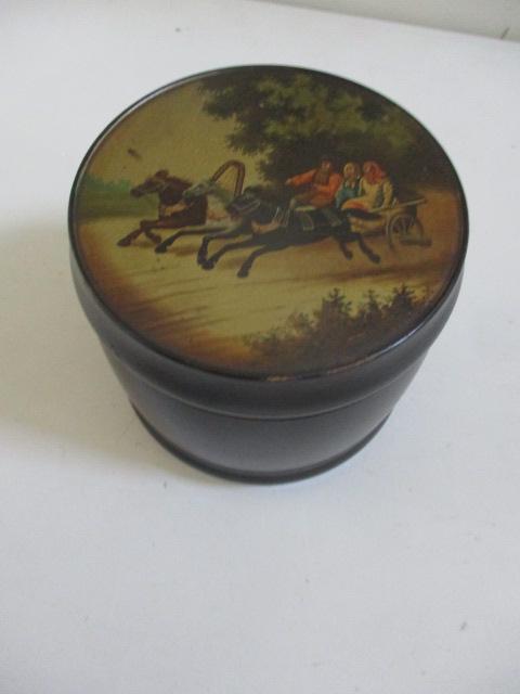 Russian Lacquer Fedoskino Lutukin 1853 - 1863 Humidor (1 of 6)