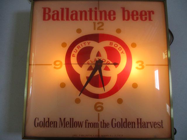 1962 Ballantine Beer Paw Electric Clock (1 of 4)