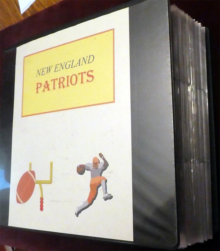 Binder full of (950+) New England Patriots cards (1 of 6)
