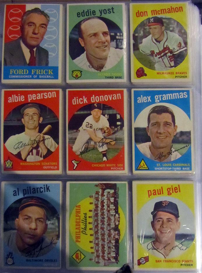 1959 Topps Baseball Complete Set (1 of 11)