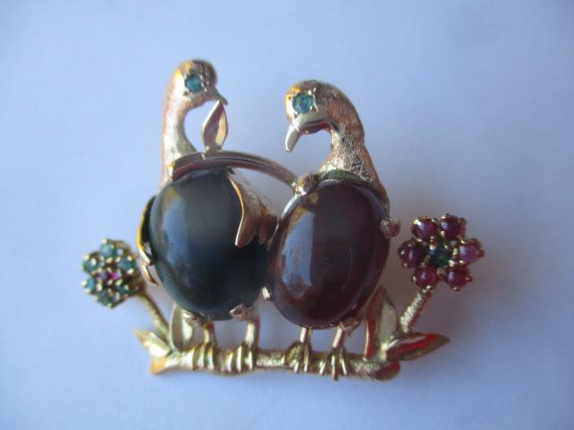 14K Bird Pin with Carved Stones (1 of 4)