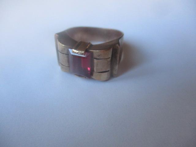 14K & Synthetic Ruby Ring (1 of 4)