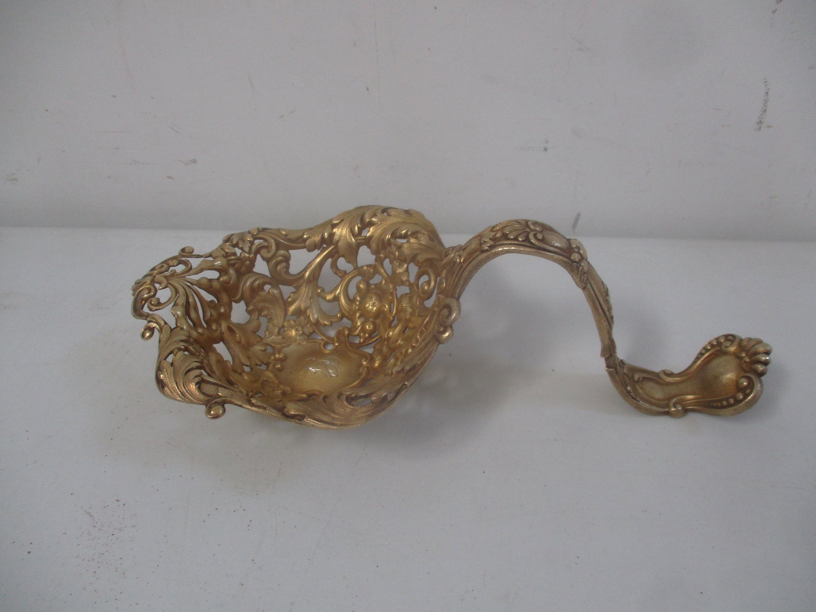 Gorham Sterling Bonbonniere Heavy Cast Spoon 10": Gold Wash - A 292 Spoon - Monogramed - Appr. 13.3 troy ounces - See photos for condition and details