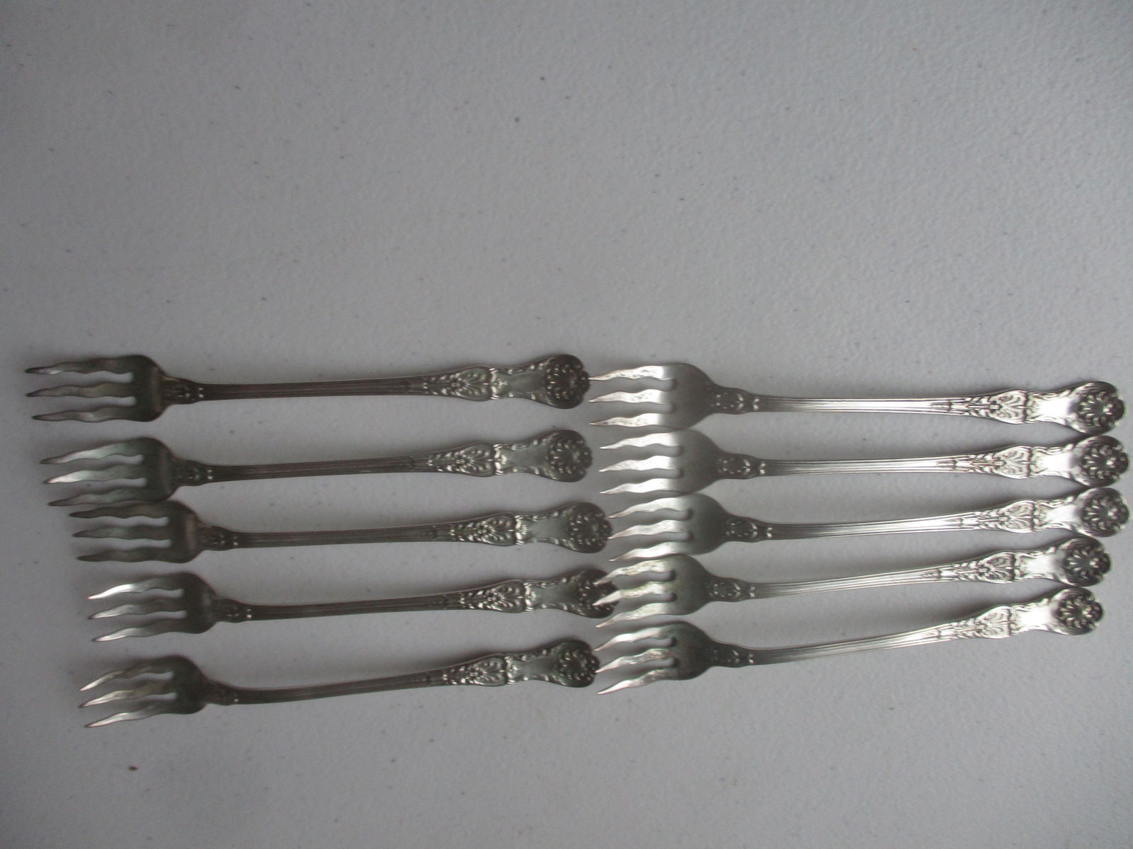 10 Gorham Sterling King George Oyster Forks (1 of 5)