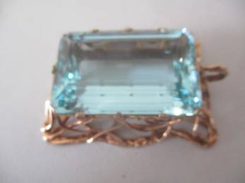 14K Rose Gold and Aquamarine Pendant