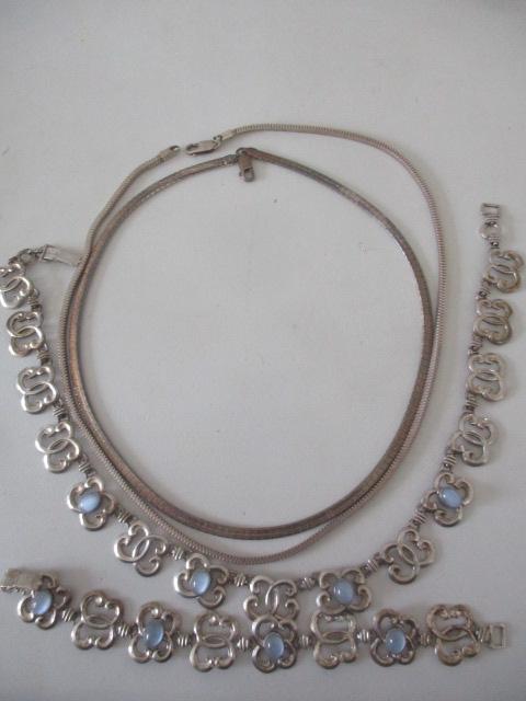 Sterling WRE 15" Choker & 7" Bracelet Signed: With Moonstones, India 925 20" Box Chain and 925 Italy 18" Choker - See photos for condition and details