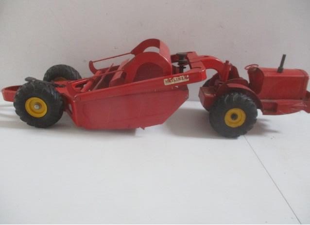 Model Toys Heiliner Tractor and Attachment (1 of 8)