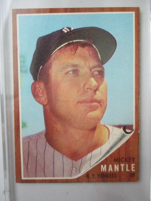1962 Topps Mickey Mantle # 200 Baseball Card (1 of 8)