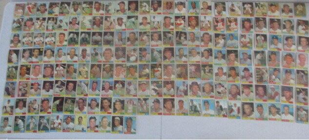 1961 Topps Baseball Cards Commons & One World (1 of 9)