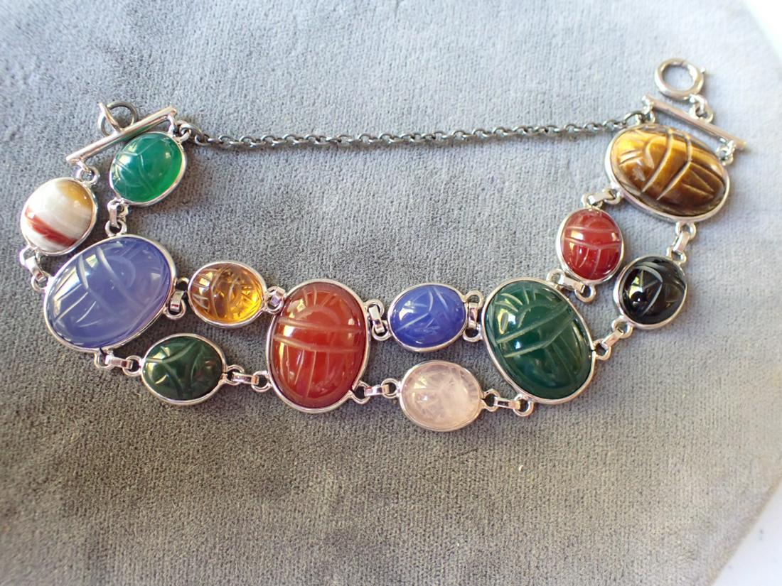 14K White Gold Scarab Bracelet: Safety Chain is not gold. Please see photos for details and condition.